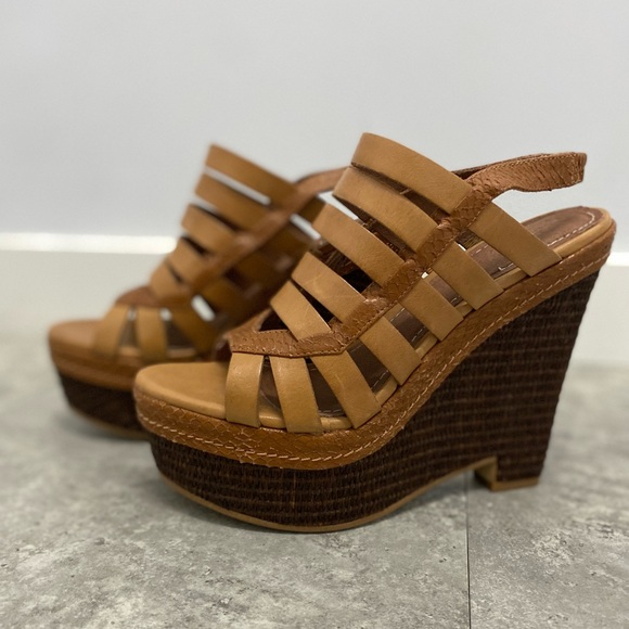 Elizabeth and James Silva Wedges - Picture 3 of 5